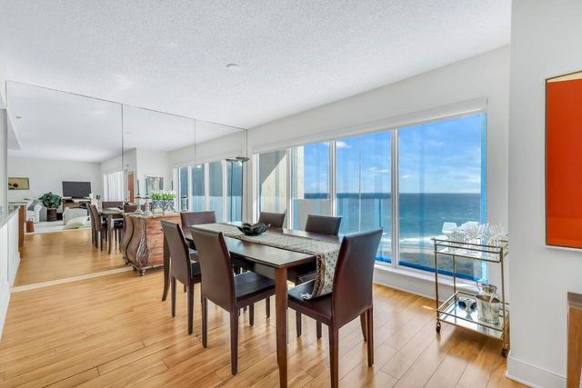 4301 N Ocean Boulevard 1002, Boca Raton, FL 33431