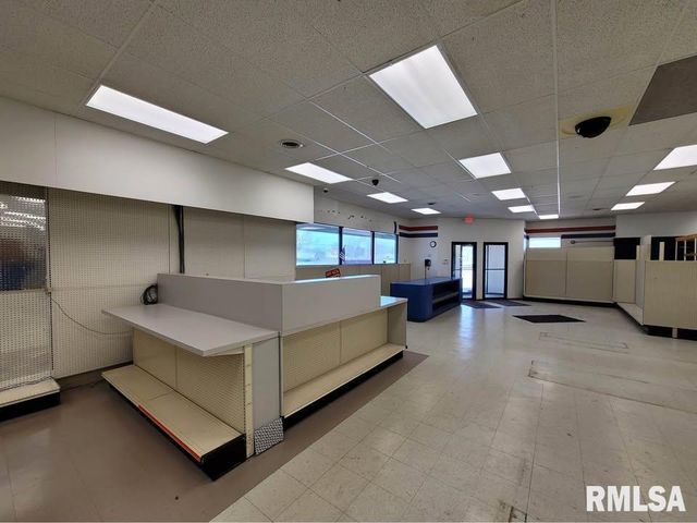 500 Green Park Avenue, Colona, IL 61241