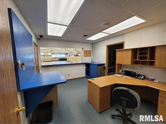 500 Green Park Avenue, Colona, IL 61241