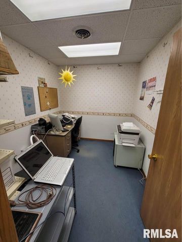 500 Green Park Avenue, Colona, IL 61241