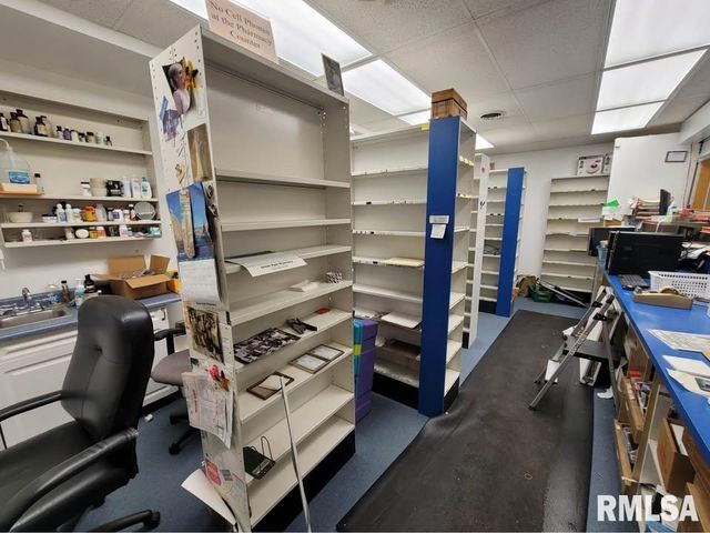 500 Green Park Avenue, Colona, IL 61241