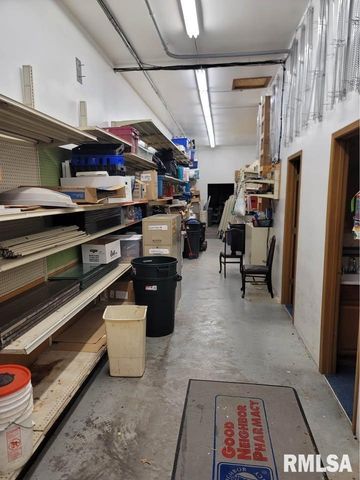 500 Green Park Avenue, Colona, IL 61241