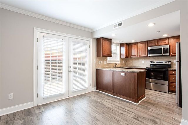 7 Villa SE Court, Smyrna, GA 30080