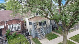 7207 S Winchester Avenue, Chicago, IL 60636
