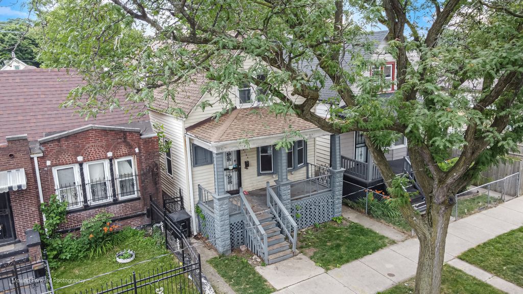 7207 S Winchester Avenue, Chicago, IL 60636