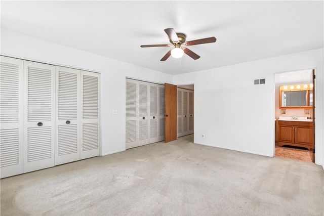 2219 Mitchell Dr, North Huntingdon, PA 15642