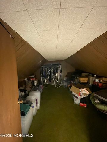 598 East Road, Middletown, NJ 07748