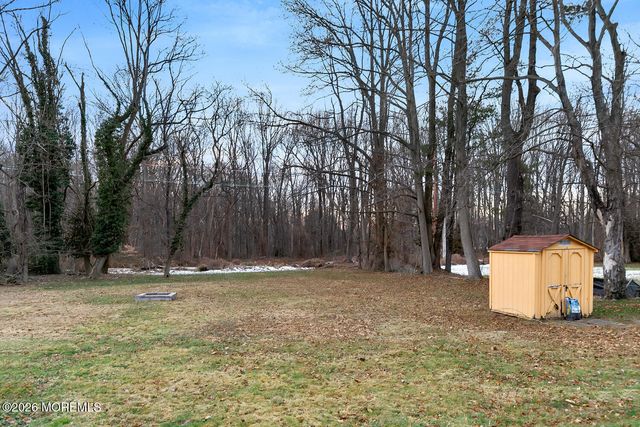 598 East Road, Middletown, NJ 07748