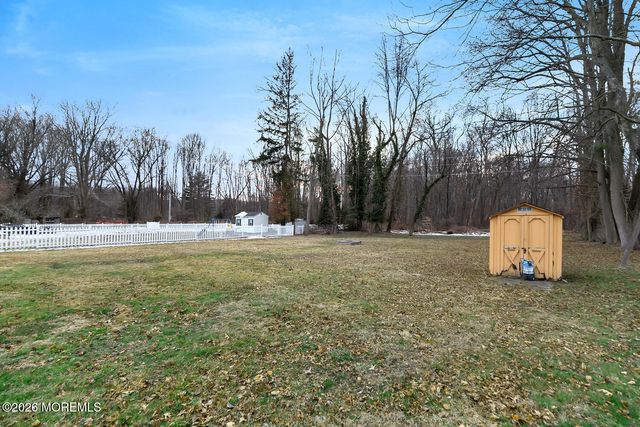 598 East Road, Middletown, NJ 07748