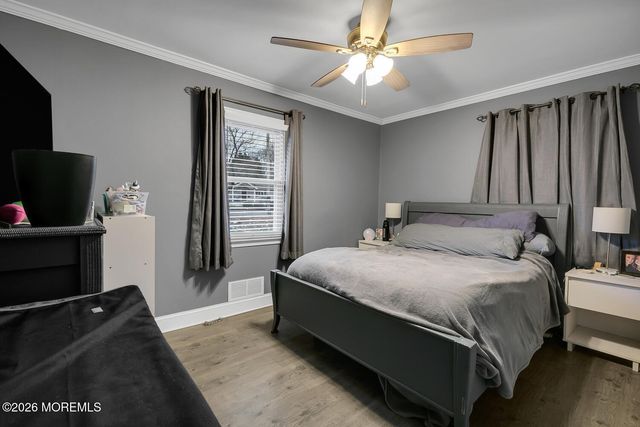 598 East Road, Middletown, NJ 07748