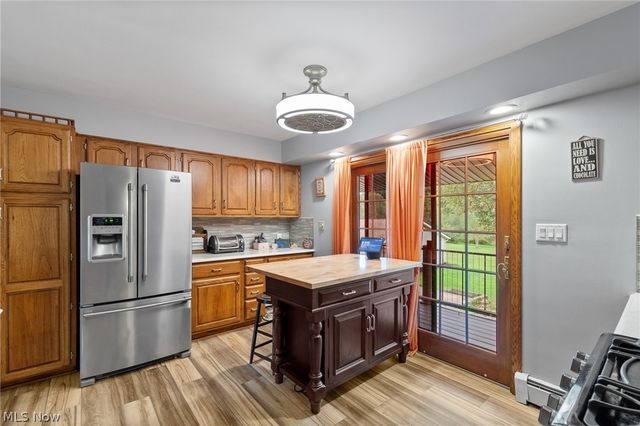 2134 Ritz Manor Drive, Uniontown, OH 44685