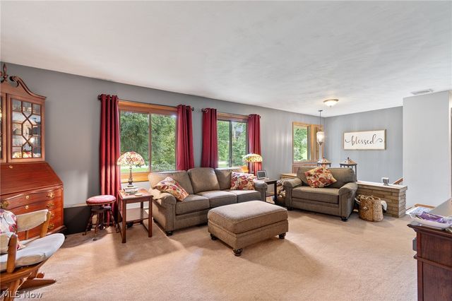 2134 Ritz Manor Drive, Uniontown, OH 44685