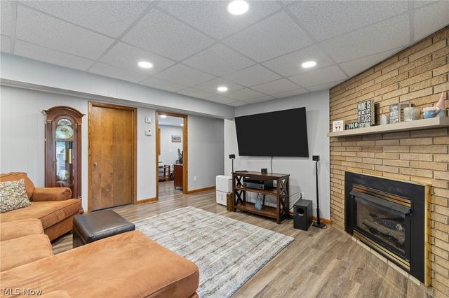 2134 Ritz Manor Drive, Uniontown, OH 44685
