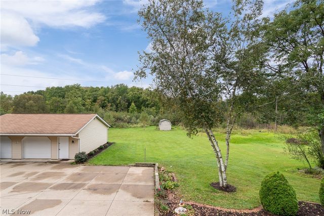 2134 Ritz Manor Drive, Uniontown, OH 44685
