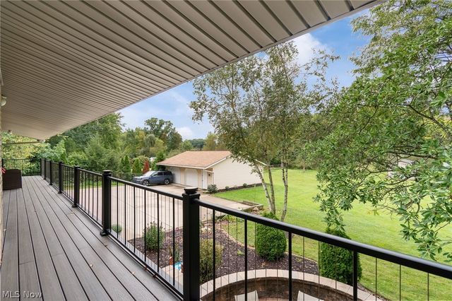 2134 Ritz Manor Drive, Uniontown, OH 44685