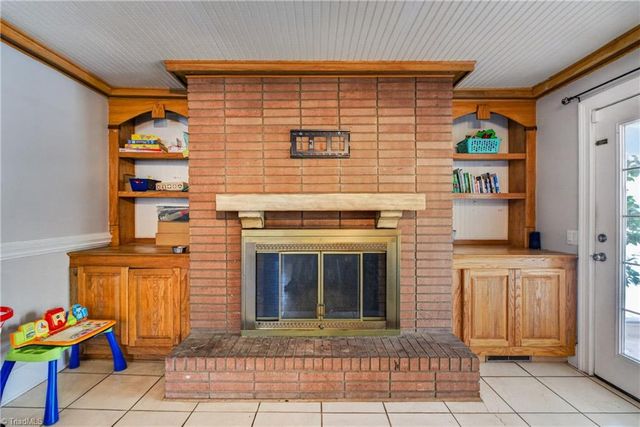 2441 Cunningham Road, Thomasville, NC 27360