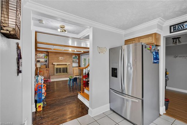 2441 Cunningham Road, Thomasville, NC 27360