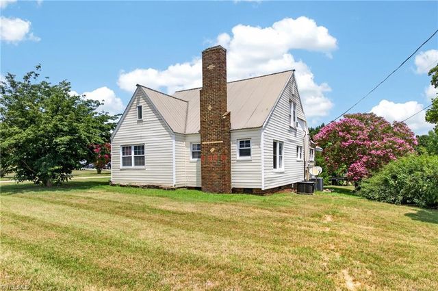 2441 Cunningham Road, Thomasville, NC 27360