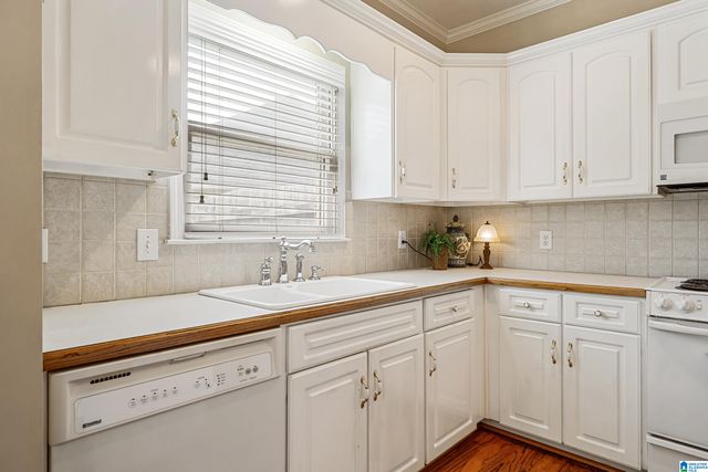 217 BEAVER CREST CIRCLE, Pelham, AL 35124