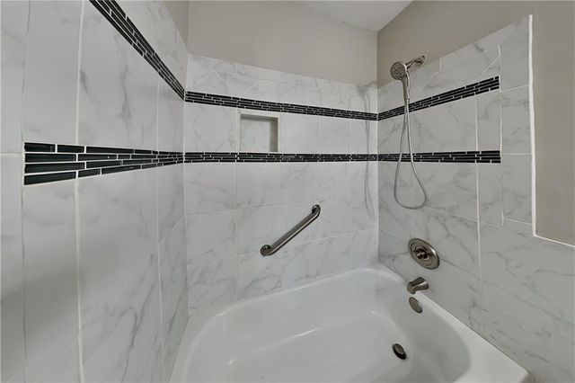 5359 Stafford NW Drive, Lilburn, GA 30047