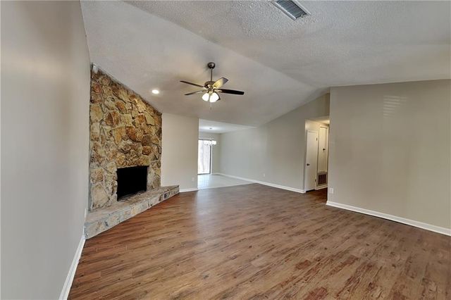 5359 Stafford NW Drive, Lilburn, GA 30047