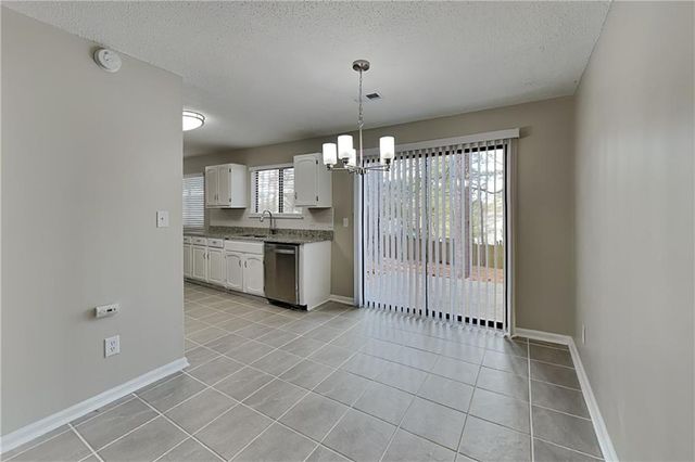 5359 Stafford NW Drive, Lilburn, GA 30047