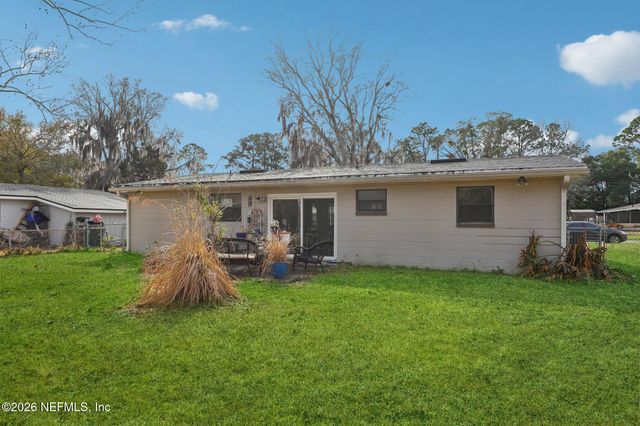 7823 PRAVER Drive W, Jacksonville, FL 32217