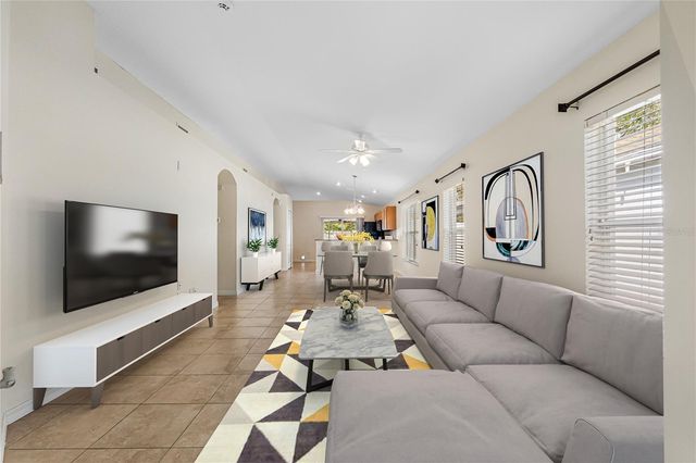 7924 CARRIAGE POINTE DRIVE, Gibsonton, FL 33534