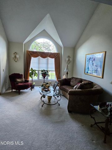 2367 Willow Pond Boulevard, Sylvania, OH 43560