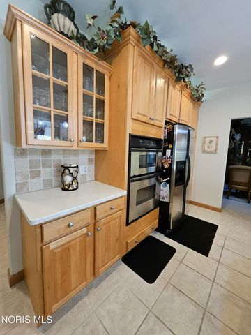 2367 Willow Pond Boulevard, Sylvania, OH 43560
