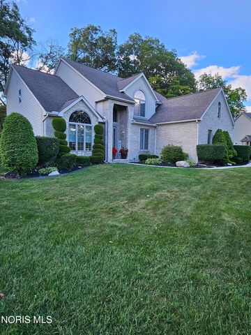2367 Willow Pond Boulevard, Sylvania, OH 43560