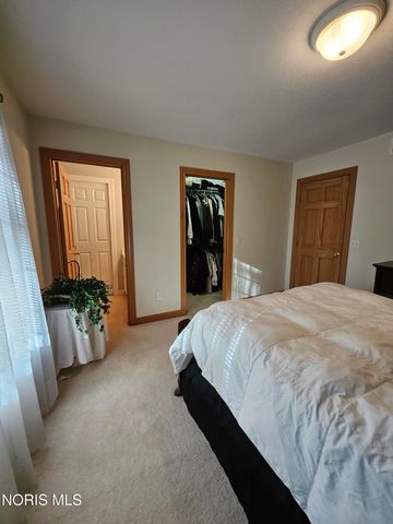 2367 Willow Pond Boulevard, Sylvania, OH 43560