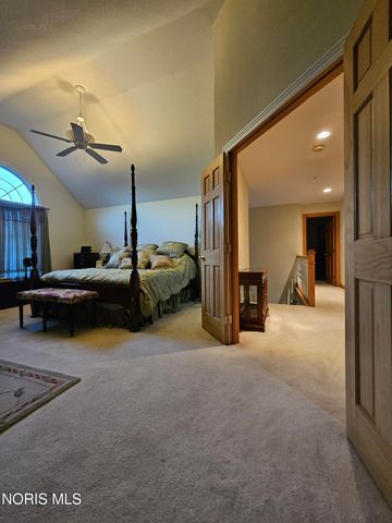 2367 Willow Pond Boulevard, Sylvania, OH 43560
