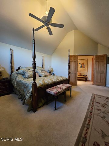 2367 Willow Pond Boulevard, Sylvania, OH 43560
