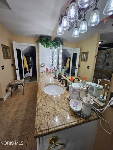 2367 Willow Pond Boulevard, Sylvania, OH 43560