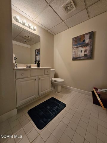 2367 Willow Pond Boulevard, Sylvania, OH 43560