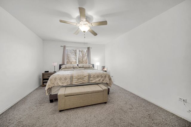 9993 Hunters Run, St. John, IN 46373