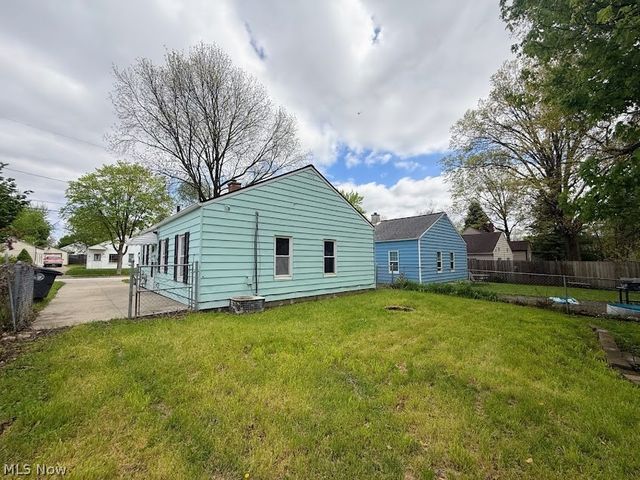 1054 Merton Avenue, Akron, OH 44306
