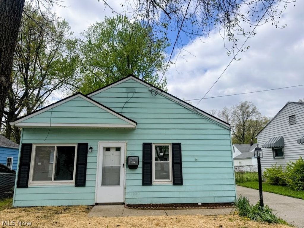 1054 Merton Avenue, Akron, OH 44306