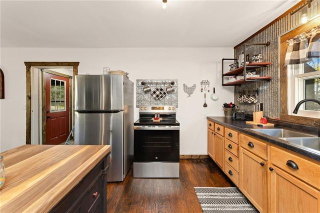 333 Maple Lane, Merrillan, WI 54754