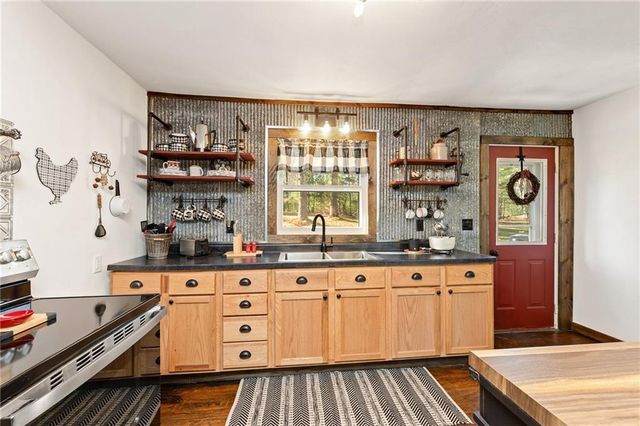 333 Maple Lane, Merrillan, WI 54754