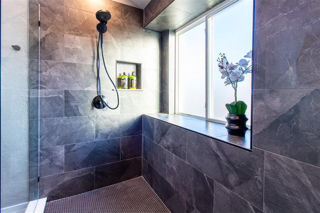 1909 Dorchester Road, Oklahoma City, OK 73130