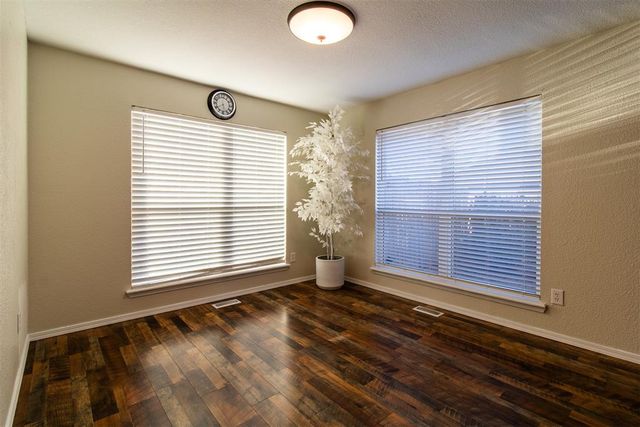 1909 Dorchester Road, Oklahoma City, OK 73130