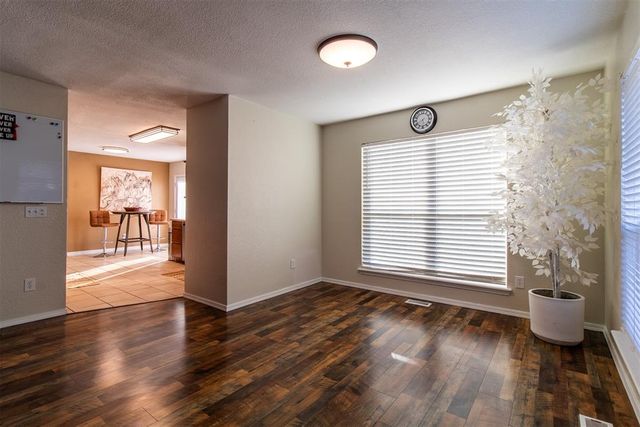 1909 Dorchester Road, Oklahoma City, OK 73130