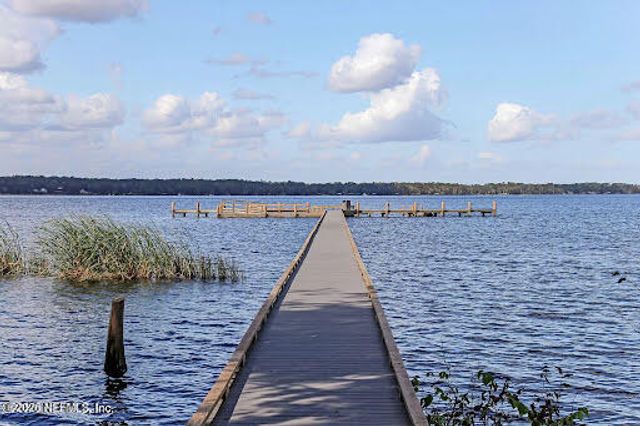 1555 LAKEWAY Drive, Fleming Island, FL 32003