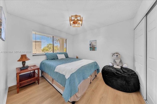 2240 N Cypress Bend Dr 204, Pompano Beach, FL 33069