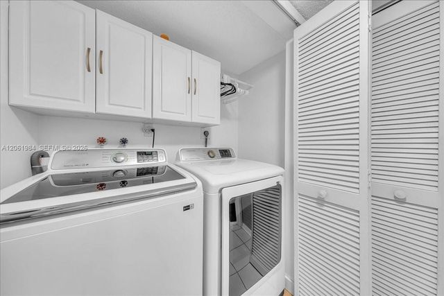 2240 N Cypress Bend Dr 204, Pompano Beach, FL 33069