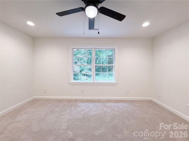 318 Valley Stream Road, Statesville, NC 28677