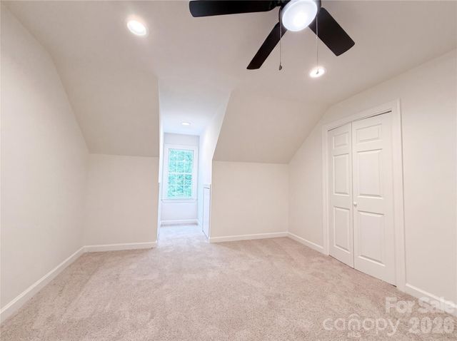 318 Valley Stream Road, Statesville, NC 28677