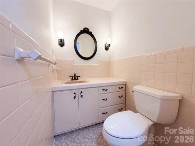 318 Valley Stream Road, Statesville, NC 28677